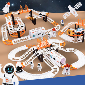 Nuovo <span class=keywords><strong>Trenino</strong></span> Spaziale, Set di Giocattoli <span class=keywords><strong>per</strong></span> <span class=keywords><strong>Bambini</strong></span> con Carrozza e Astronauta, Pista Assemblabile - Product Image 2