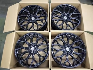 Xinlin 18 20 pouces ET50 pour <span class=keywords><strong>Ford</strong></span> <span class=keywords><strong>Transit</strong></span> 8J Flow Forming PCD 5X160 Haute charge 1250 kg Vente chaude au Royaume-Uni Roue de voiture de tourisme noire - Product Image 4