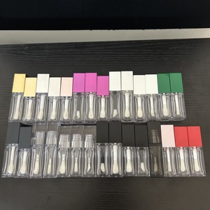 ISMAN - Botella Cuadrada de 8ml/10ml para <span class=keywords><strong>Corrector</strong></span>, con Aplicador de Brocha Grande, Envase Vacío para Brillo Labial, Etiqueta Privada, Logotipo Personalizado, Venta al Por Mayor - Product Image 1