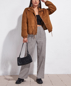 Venta al por mayor de abrigos personalizados para mujer, chaquetas acolchadas de pana para invierno, chaquetas hinchadas de algodón cálidas para otoño con forro de nailon - Product Image 5