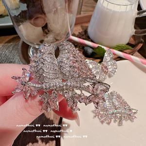 เข็มกลัดรูปนกฮัมมิงเบิร์ดโบราณ ซานตา มาเรีย ประดับเพชรซิคอนไล่สี ชุบไทฮิติ คริสตัล สำหรับงานแต่งงาน ของขวัญทองแดง - Product Image 3