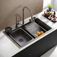 Évier de cuisine moderne en acier inoxydable noir à usage commercial, multifonctionnel, à cascade, à cuve unique, fait à la main, avec robinet