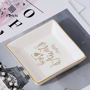 FENN Vente en gros de <span class=keywords><strong>plateau</strong></span> de rangement pour bijoux en <span class=keywords><strong>céramique</strong></span> personnalisé pour boucles d'oreilles et colliers, idéal pour la fête des mères, les cadeaux de Thanksgiving, la décoration de la maison - Product Image 4
