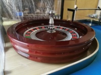 Roulette de 32 pouces en bois massif avec numéro personnalisé