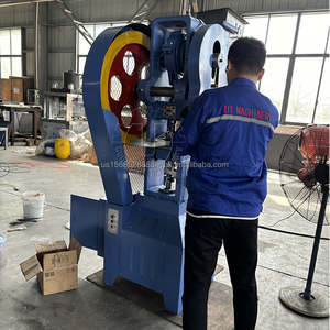 Presse automatique pour bombes de bain, machine à fabriquer des bombes de bain de grande capacité 10 tonnes - Product Image 2