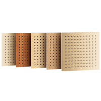 Panneau d'absorption acoustique perforé droit en bois Panneau d'absorption acoustique pour salle de réunion d'école de gymnase