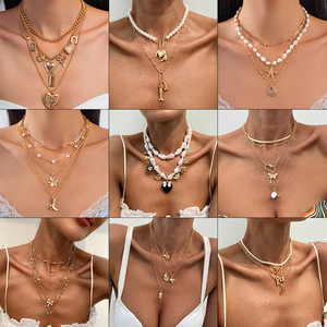 Collar de Moda con Múltiples Colgantes Irregulares, Estilo Europeo y Americano, Superventas Transfronterizo, Estrella de Mar, Concha, Corazón, Perla de Imitación - Product Image 1