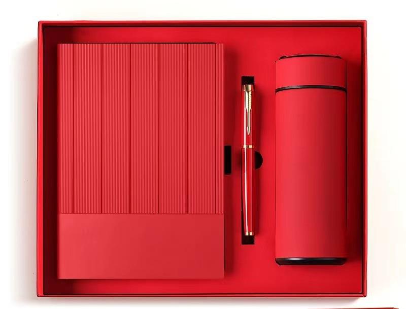 Ensemble rouge 3