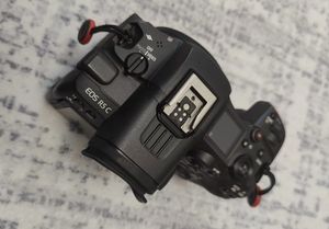 Appareil Photo Numérique Cinéma Compact <span class=keywords><strong>Canon</strong></span> EOS <span class=keywords><strong>R5</strong></span> <span class=keywords><strong>C</strong></span> 45MP Plein Format Enregistrement Vidéo 8K à 30 ips et 4K à 120 ips - Product Image 3