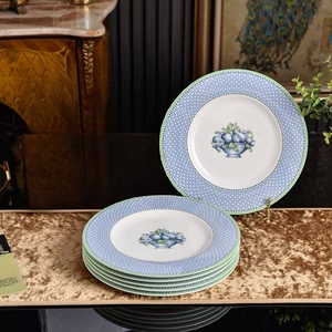 Juego de Vajilla de Cerámica de Estilo Lujoso - Diseño de Bayas Azules - Juego de Tazón, Plato, Bandeja, Cafetera - Regalo Ideal para Mudanza - Product Image 4