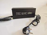 Chargeur de batterie au lithium 12V 25A 30A 40A LiFePO4 Li-ion, chargeur intelligent 75V pour véhicules électriques et banques d'alimentation portables