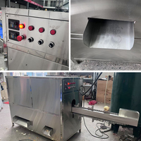 Productielijn voor uienverwerking, geïntegreerde machine voor het snijden en schillen van uienwortels