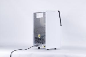 Machine à glaçons automatique à double usage (eau en <span class=keywords><strong>bouteille</strong></span> et eau du robinet) de 40 kg/24h pour bars et restaurants - Product Image 4
