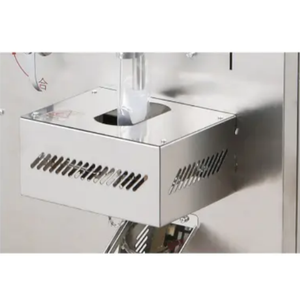 Machine à emballer pneumatique verticale de remplissage quantitatif de sauce de pâte de cachetage à 3 côtés pour la crème de miel de ketchup vente chaude durable - Product Image 4