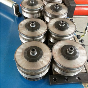 Bride en acier d'angle CNC hydraulique facile à utiliser roulant anciennes machines de façonnage de cercle nouveau moteur de <span class=keywords><strong>cintreuse</strong></span> de tubes en acier inoxydable - Product Image 3