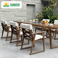 Ensemble de salle à manger de restaurant d'hôtel de luxe moderne 6 chaises de table d'extérieur Cadre en aluminium Imperméable Résistant aux UV Durable Léger