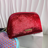 Pochette de Maquillage Portable en Velours Doux au Toucher Soie, Sac Organisateur Cosmétique avec Poignée Souple, Personnalisation Logo et Couleur, Fermeture Ouverte, Résistant à l'Eau