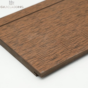 Façade de villa résidentielle de luxe en Amérique du Nord, revêtement extérieur en panneaux de fibres-ciment ignifuges haute densité de 12 mm - Product Image 2