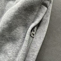 Shorts de survêtement Essentials Streetwear à coupe courte, avec impression personnalisée de lettres, poche zippée, effet usé et ourlet brut