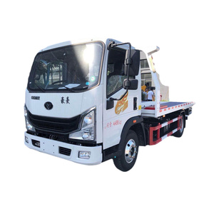 Camion de dépannage compact Euro 6, une remorque pour deux véhicules, avec plateau hydraulique pour le récupération de voitures et de fourgonnettes - Product Image 1