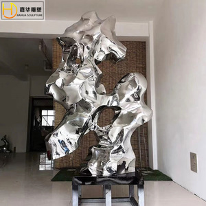 Escultura de Acero Inoxidable con Espejo Jiahua y Piedra Taihu, Forma Irregular, Decorativa para Piso - Product Image 2
