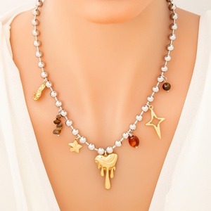 Collar de Perlas Impermeable, Chapado en Oro de 18k, Joyería de Acero Inoxidable, Cadena para Suéter con Forma de Corazón, Colgante de Oro de 18K, Cadena para Clavícula - Product Image 1