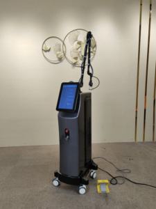 Machine à laser fractionné CO2 60W 10600nm, tube RF métallique, découpe au laser, resserrement vaginal, élimination des cicatrices, rajeunissement de la peau - Product Image 2