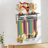 Présentoir de cintre de médaille en bois blanc à montage mural de haute qualité et porte-médaille d'étagère de trophée