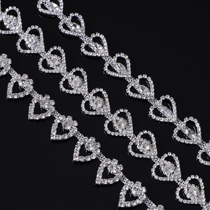 Bán Sỉ Hình Trái Tim Túi Quần Áo Phụ Kiện Chuỗi Quần Áo Pha Lê Motif Flatback Chuyển Chuỗi <span class=keywords><strong>Rhinestone</strong></span> Trim - Product Image 6