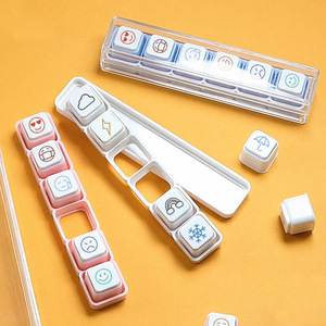 <span class=keywords><strong>Sello</strong></span> Autoentintable de Dibujos Animados con Color <span class=keywords><strong>Personalizado</strong></span>, <span class=keywords><strong>Sello</strong></span> Desmontable de Seis Botones para Diario, <span class=keywords><strong>Sello</strong></span> <span class=keywords><strong>Personalizado</strong></span> de Papelería con Iconos Lindos, Regalo al por Mayor - Product Image 1