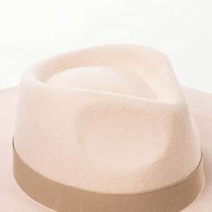 Sombrero Fedora de Ala Ancha con Diseño de Corazón Quemado, Personalizado con Logotipo Grabado con Láser, a la Moda y Moderno, de Fieltro de Lana - Product Image 3