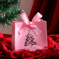 Boîte cadeau multicolore de Noël haut de gamme en stock avec estampage à chaud pour la décoration de Noël et l'emballage de cadeaux