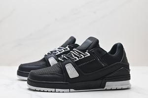 รองเท้ากีฬาแฟชั่นแบรนด์ดีไซเนอร์คุณภาพสูงสำหรับผู้ชายและผู้หญิง ลายพิมพ์สไตล์สเก็ตบอร์ดสุดหรูและลำลอง - Product Image 3