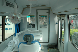 Klinik Gigi Bergerak GOLDEN DRAGON Kendaraan Gigi Bergerak Bus Gigi Bergerak Unit Gigi Bergerak Kendaraan Perawatan Mulut Bergerak - Product Image 4
