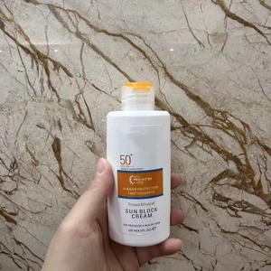 <span class=keywords><strong>Crema</strong></span> <span class=keywords><strong>Solar</strong></span> Siimple Más Vendida 125ml Protección <span class=keywords><strong>Solar</strong></span>, Antioxidante, Refrescante <span class=keywords><strong>y</strong></span> Ligera SPF 50+ <span class=keywords><strong>y</strong></span> <span class=keywords><strong>Crema</strong></span> <span class=keywords><strong>Solar</strong></span> <span class=keywords><strong>con</strong></span> Control de Grasa - Product Image 2