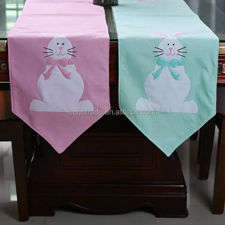 Corridore di tabella del coniglietto rosa blu di pasqua del ricamo della decorazione di pranzo su misura Festival di buona pasqua