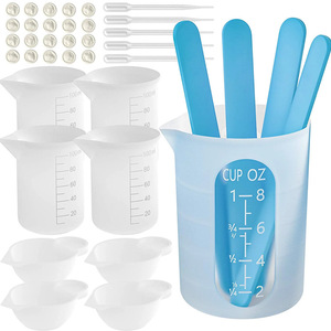 Juego de Tazas Medidoras de Silicona para Resina Epoxi, Antiadherentes, Lavables, Graduadas de 100ml, 250ml y 600ml, con Varilla Mezcladora Azul - Product Image 1
