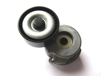 Rakitan Roller Tensioner Sabuk Mobil 55185074 1754085E00 51821653 55216459 untuk Suku Cadang Fiat Alfa Romeo