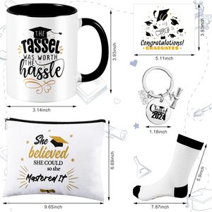 2024 regalos de graduación idea Juego de regalos para estudiantes con vela perfumada Taza de café Calcetines Regalo de graduación para ella BAJA MOQ - Product Image 2