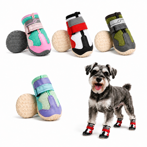 Chaussures pour chiens OEM en gros, respirantes, en maille, réfléchissantes, antidérapantes, avec semelle en caoutchouc, logo personnalisé, accessoires pour chiens - Product Image 1