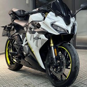 Motocicleta Deportiva ChunfengMOTO 250SR 250cc de Bajo Consumo con Luces LED Completas y Medidor Digital para Conducción Urbana y en <span class=keywords><strong>Pista</strong></span> - Product Image 1