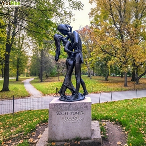 Statua in bronzo a grandezza naturale di <span class=keywords><strong>Romeo</strong></span> e <span class=keywords><strong>Giulietta</strong></span>, famosi innamorati, per esterni, di YOUFINE - Product Image 4