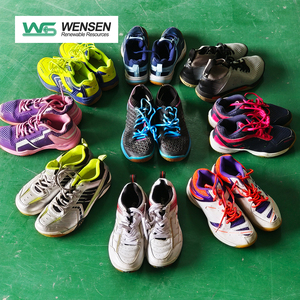 Calzado deportivo <span class=keywords><strong>de</strong></span> <span class=keywords><strong>tenis</strong></span> <span class=keywords><strong>de</strong></span> bádminton usado, <span class=keywords><strong>venta</strong></span> al <span class=keywords><strong>por</strong></span> mayor <span class=keywords><strong>de</strong></span> segunda mano, entrenamiento profesional, gran oferta, zapatos para interiores y exteriores, proveedor - Product Image 3