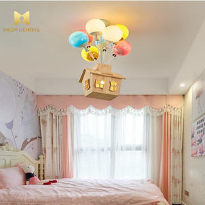 Moderne Lampade a Sospensione per Cameretta Bambini Lampadario a Forma di Casetta in Legno Luce per Camera Principessa Soggiorno Cucina - Product Image 3