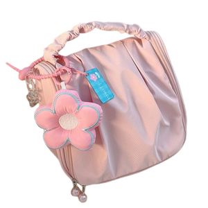 Pochette cosmétique de luxe en forme de nuage, vente en gros, impression numérique personnalisée sur terylène, trousse de maquillage pour femmes, organiseur de beauté - Product Image 1