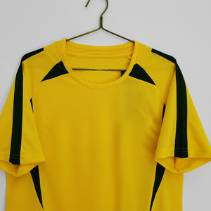 Maillot de football rétro Brésil 2002, version fans, 100 % polyester, respirant, séchage rapide, haute qualité, vente en gros - Product Image 3