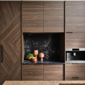 Gabinetes de Melamina Minimalistas Urbanos - Diseño de Cocina Contemporáneo con Líneas Limpias y Superficies Duraderas de Primera Calidad - Product Image 1