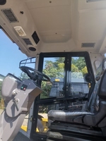 Compacteur routier 20 tonnes 140 kW à forte capacité de franchissement, faible consommation de carburant pour le remplissage de noyaux de barrage