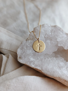 Collana con Croce in Acciaio Inossidabile, Gioiello Cristiano Delicato, Impermeabile e Ipoallergenico, Regalo per Lei per Pasqua e Festa della Mamma - Product Image 1