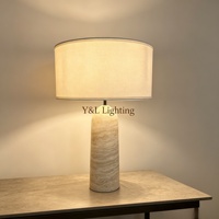 Lampe de table en marbre Emperador naturel de style transitionnel, abat-jour en lin neutre pour chambre à coucher, hôtel, villa, console